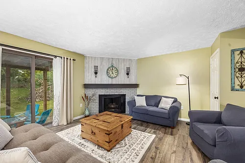 6542 Bella Vista Dr NE Photo 1