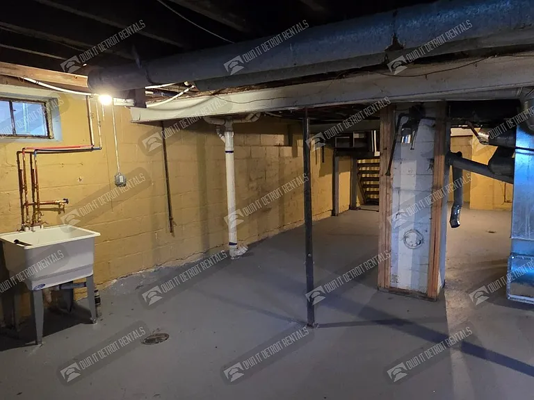14602 Winthrop St #2 — Photo 21