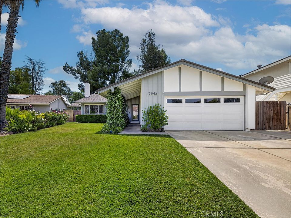 1st image of 22952 Las Mananitas Dr