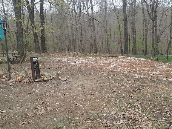 3rd image of 13860 White Oak Cir