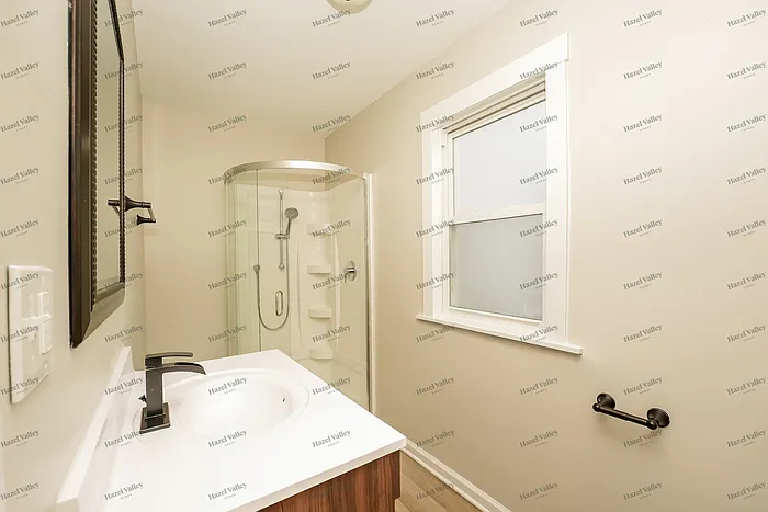 2915 Colburn Ave — Photo 10