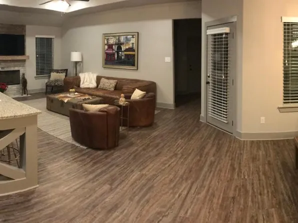 10407 Grover Ave, Lubbock, TX 79424