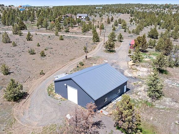 5th image of 6318 SE Goble Dr