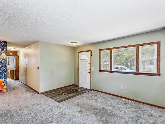 4th image of 5606 W 34th St N