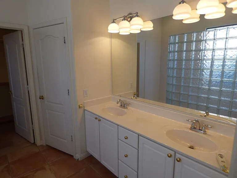 3980 S Emerson St — Photo 10