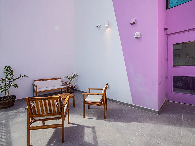 Saffron Apartments — Photo 15
