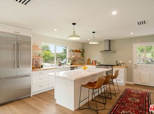 5828 Irvine Ave, North Hollywood, CA 91601