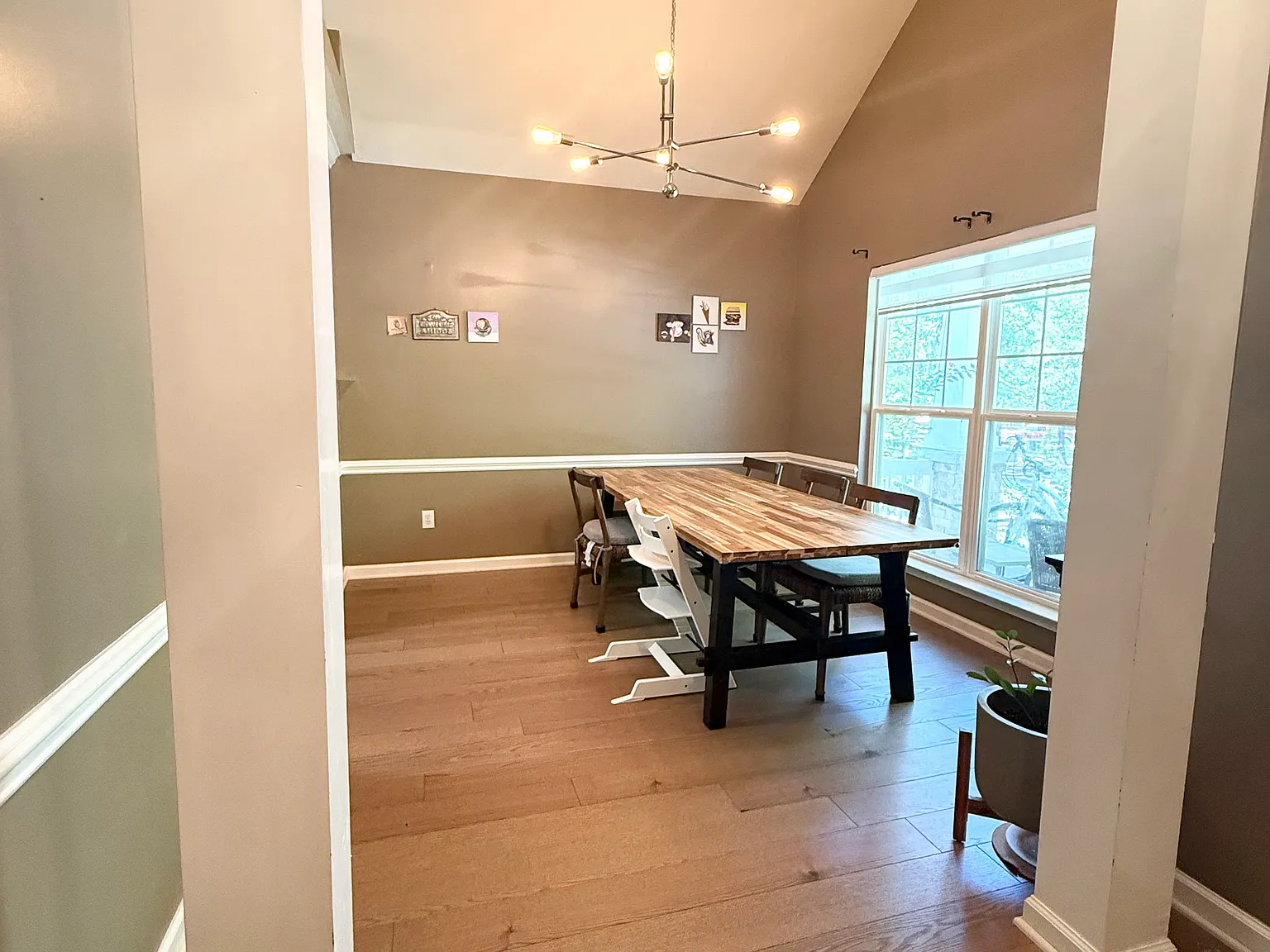 3 bed, 2038 sqft, $2,700 — Photo 3
