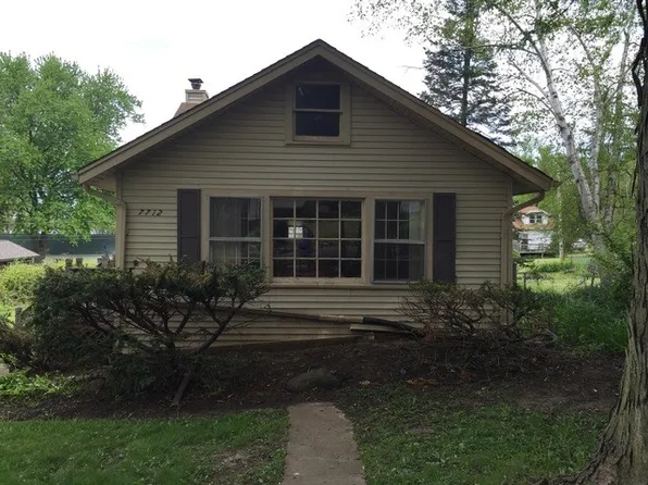 7712 Pheasant Rd, Wonder Lake, IL 60097