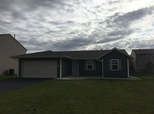 6429 Sunny Meadow Dr, Roscoe, IL 61115