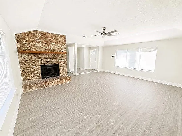 17150 Port O Call St — Photo 7
