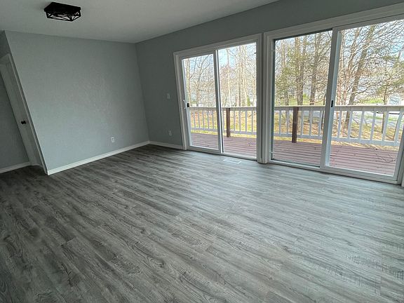 5th image of 265 Panorama Dr