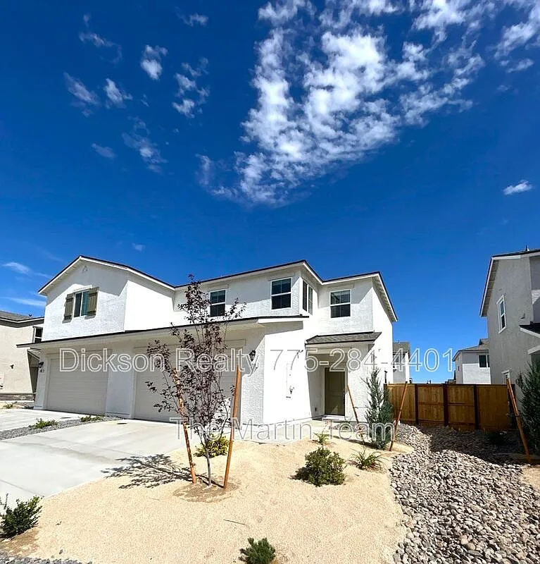 3 bed, 2.5 bath, 1324 sqft, $2,550 — Photo 1