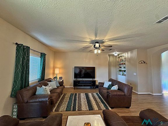 2nd image of 2724 Hammond Blvd
