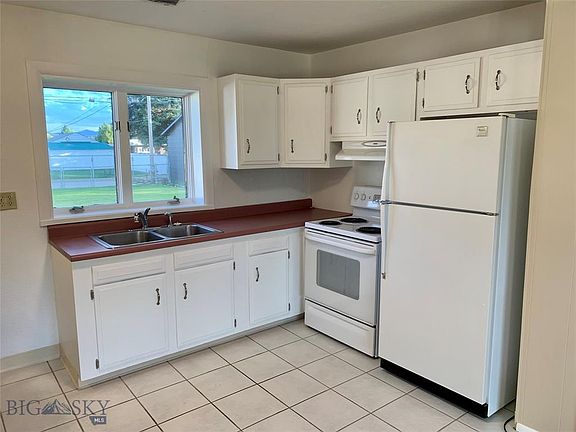 4th image of 3322 Keokuk St