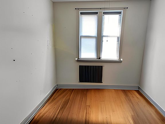 3rd image of 5453 S Everett Ave #2B