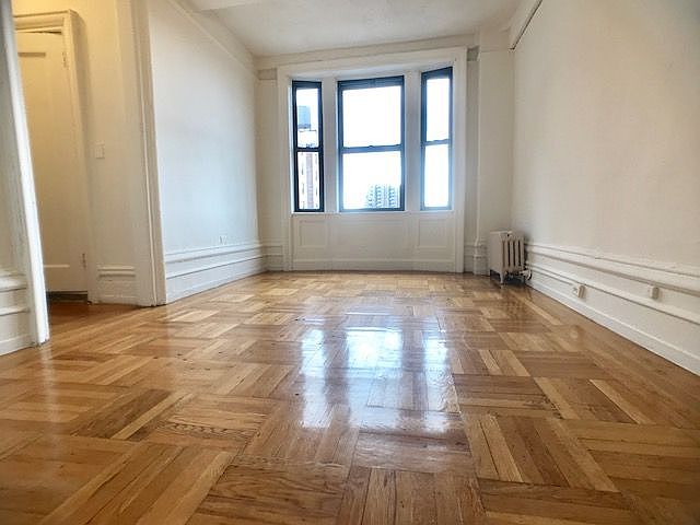 1st image of 229 W 109th St APT 93