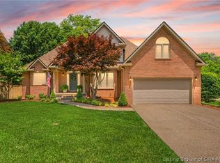 4220 Royal Oak Dr, New Albany, IN 47150