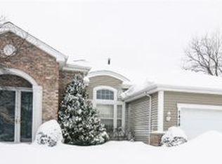 2420 Chambourd Dr, Buffalo Grove, IL