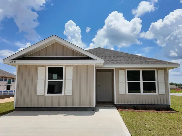 6533 Firefly Dr, Milton, FL 32583
