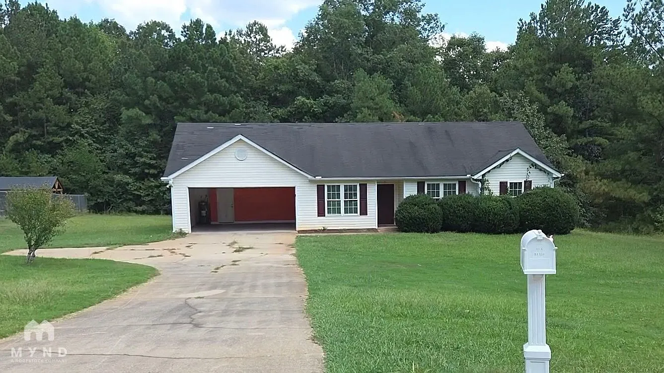 3 bed, 2.0 bath, 1428 sqft, $1,750 — Photo 1