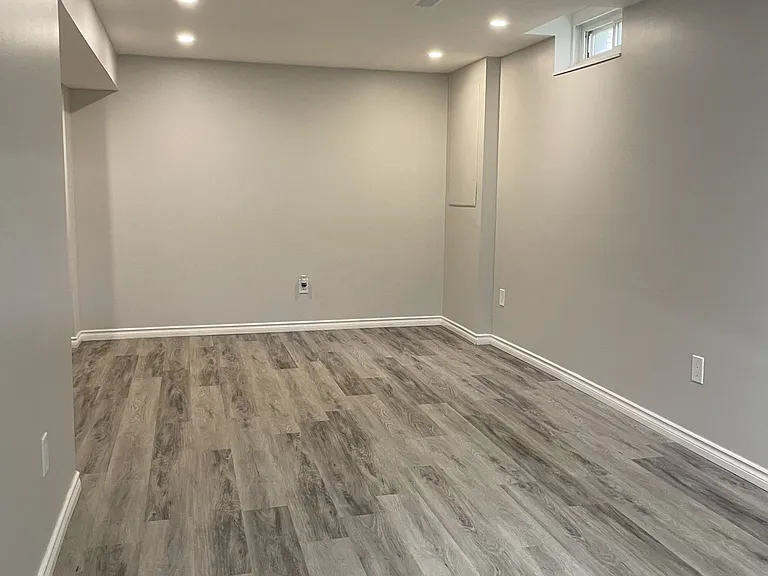 923 Attersley Dr — Photo 38