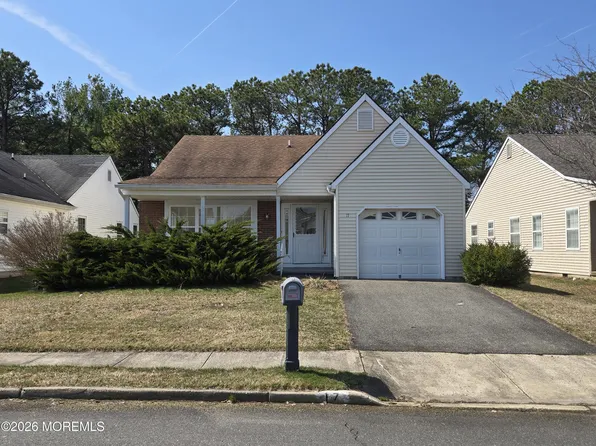 17 Trent Drive, Toms River, NJ 08757