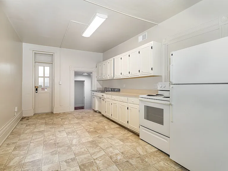 19-23 W High St — Photo 6