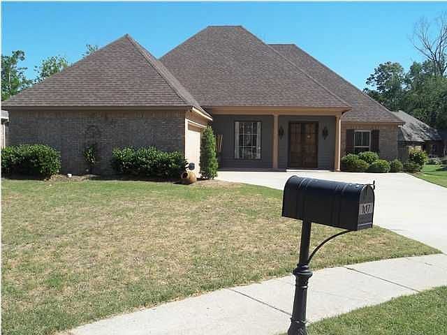 1st image of 107 Cottonwood Dr