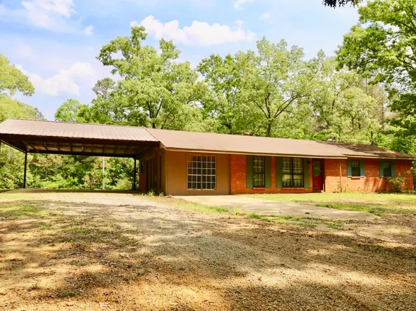 2510 Pine Bluff Rd, Mantee, MS 39751