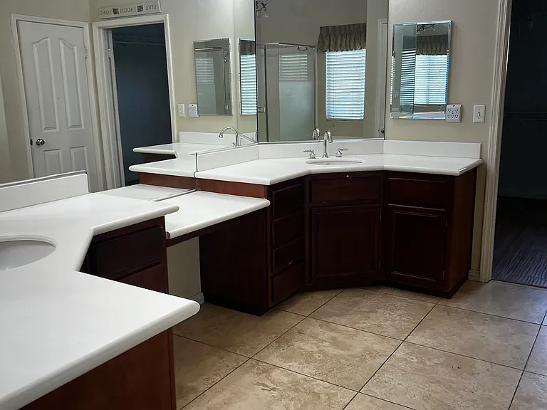 9376 Live Oak Dr — Photo 5