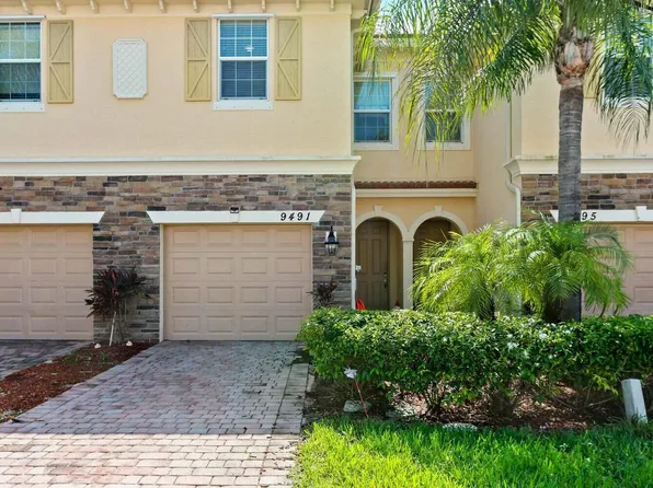 9491 SW Merlin Ct, Stuart, FL 34997
