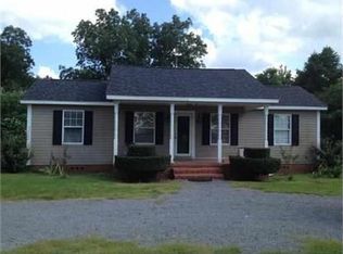 2253 Flinns Rd, Hartsville, SC 29550