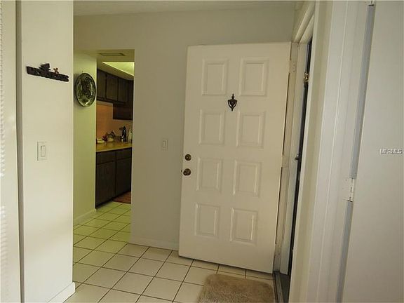 4th image of 3812 N Oak Dr Unit M42