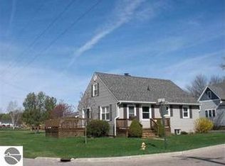 231 S 6th St, West Branch, MI 48661