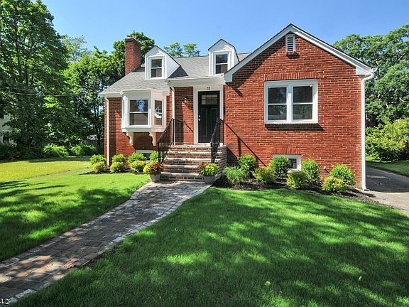 2nd image of 28 Godfrey Ave