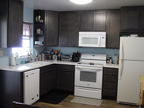 3rd image of 3671 N Walnut St