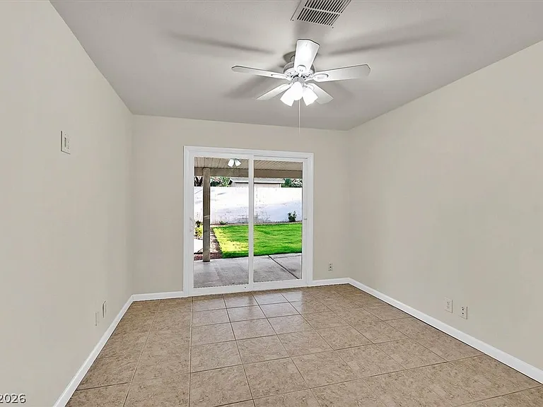 3645 Forestcrest Dr — Photo 17