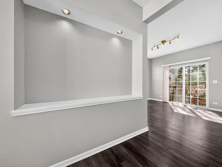 2321 Hudson Cir #2321 — Photo 7