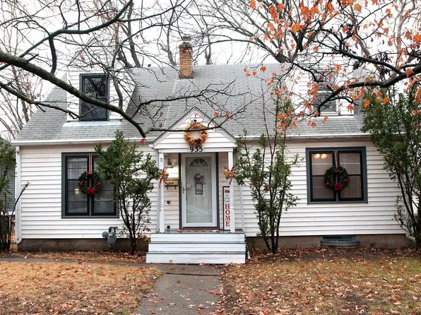 935 SW Lindenwood Ave #9, Topeka, KS 66606