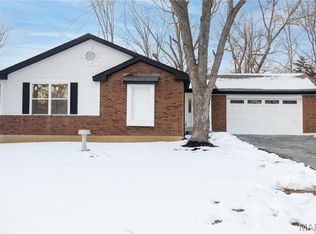 398 Eagles Dr, Saint Peters, MO 63376