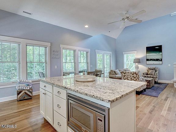 5th image of 655 Wash Woods Way