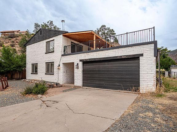 2nd image of 450 Hillside Pl