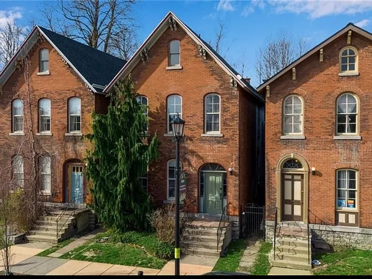 153 Allen St — Photo 15