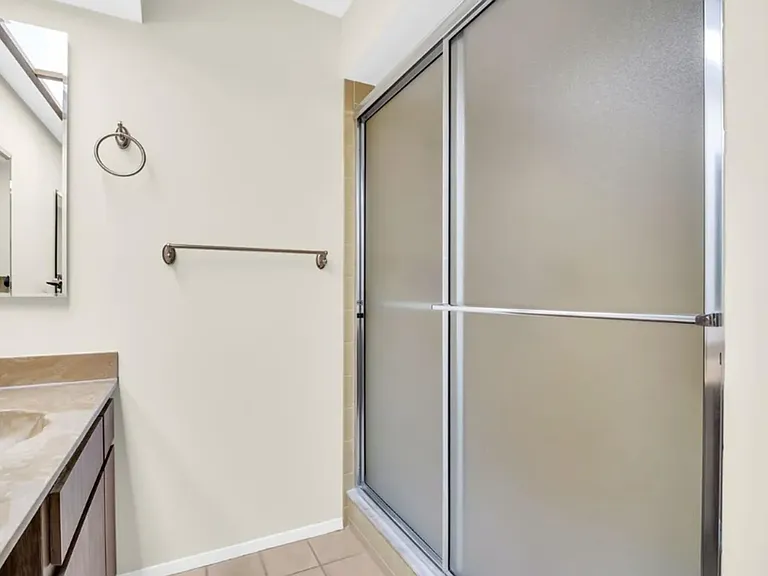 899 Cleland Ct #A — Photo 10