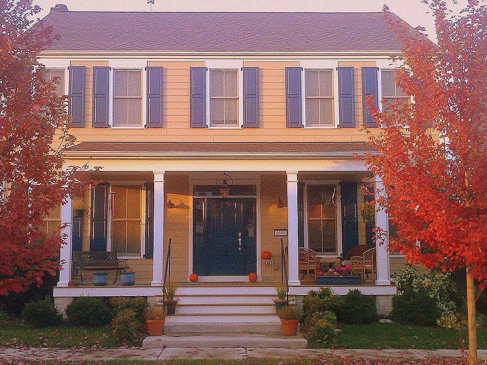 Live green in New Urbanism Community!
