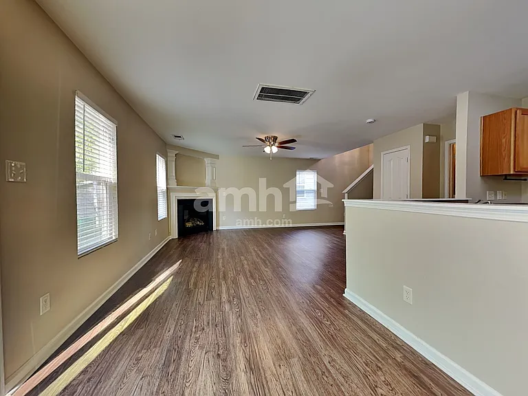 5432 Wyalong Dr — Photo 5