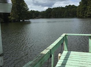 304 Broad River Dr, Santee, SC 29142