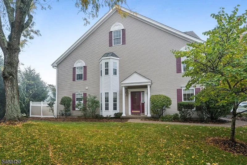 3 bed, 3.5 bath, $4,600 — Photo 4