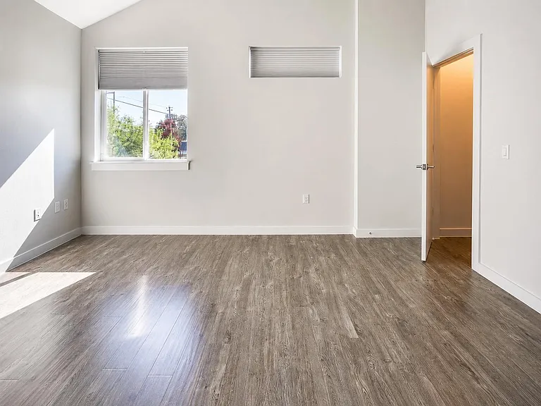 801 N Bluff Dr #40 — Photo 18